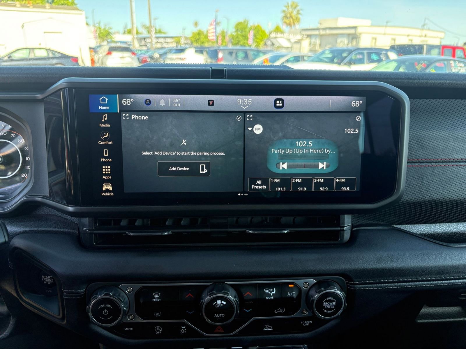 Used 2025 Jeep Wrangler Unlimited Rubicon image 20