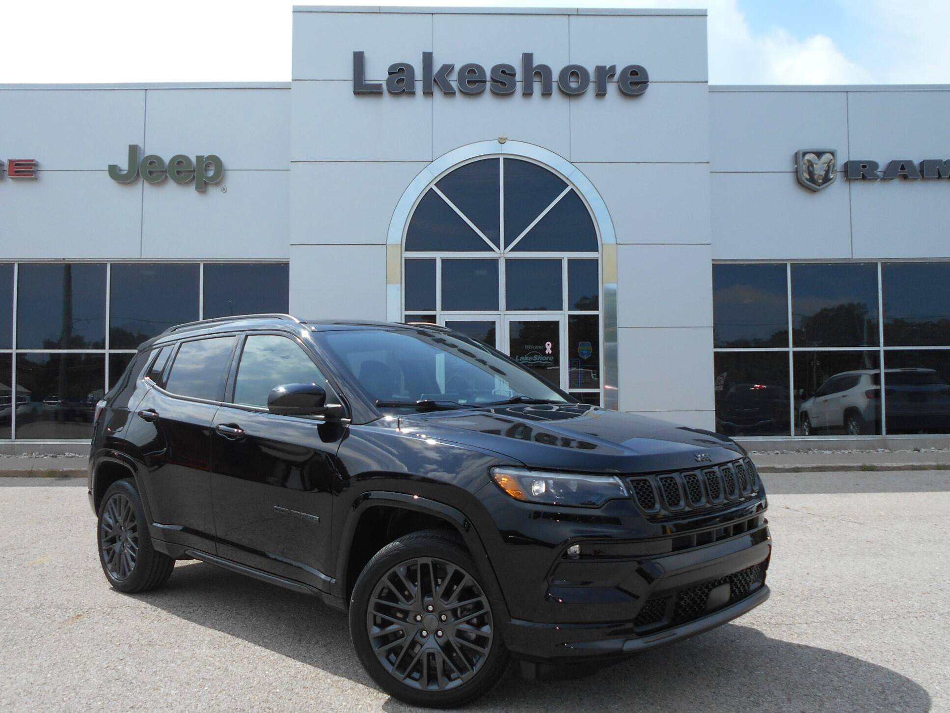 Certified 2023 Jeep Compass High Altitude AWD/4WD image 2