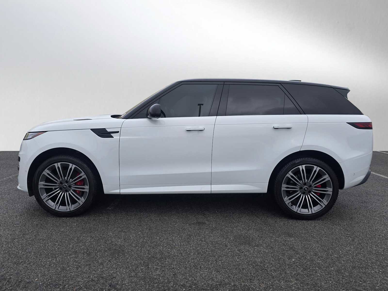 Used 2024 Land Rover Range Rover Sport Dynamic SE image 6