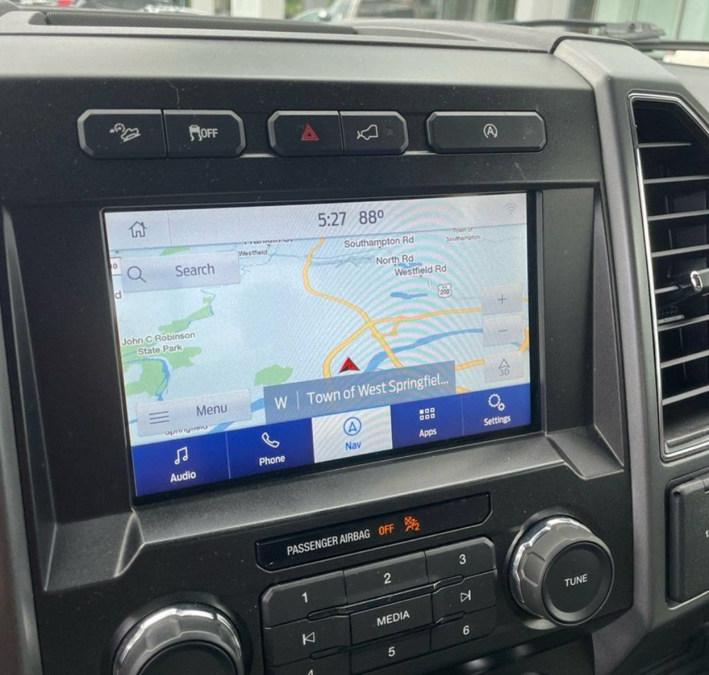 Used 2019 Ford F150 XLT w/ Equipment Group 302A Luxury AWD/4WD image 6