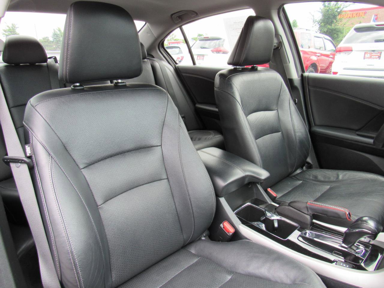 Used 2016 Honda Accord Touring image 28