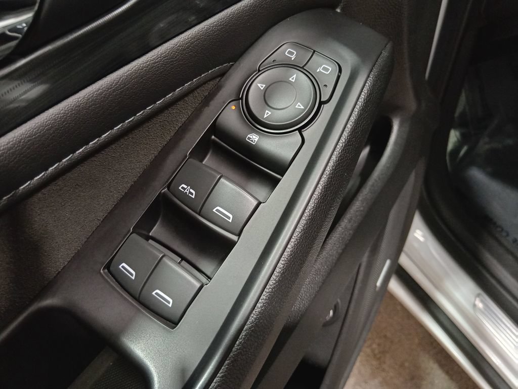 Used 2020 Chevrolet Traverse High Country AWD/4WD image 19