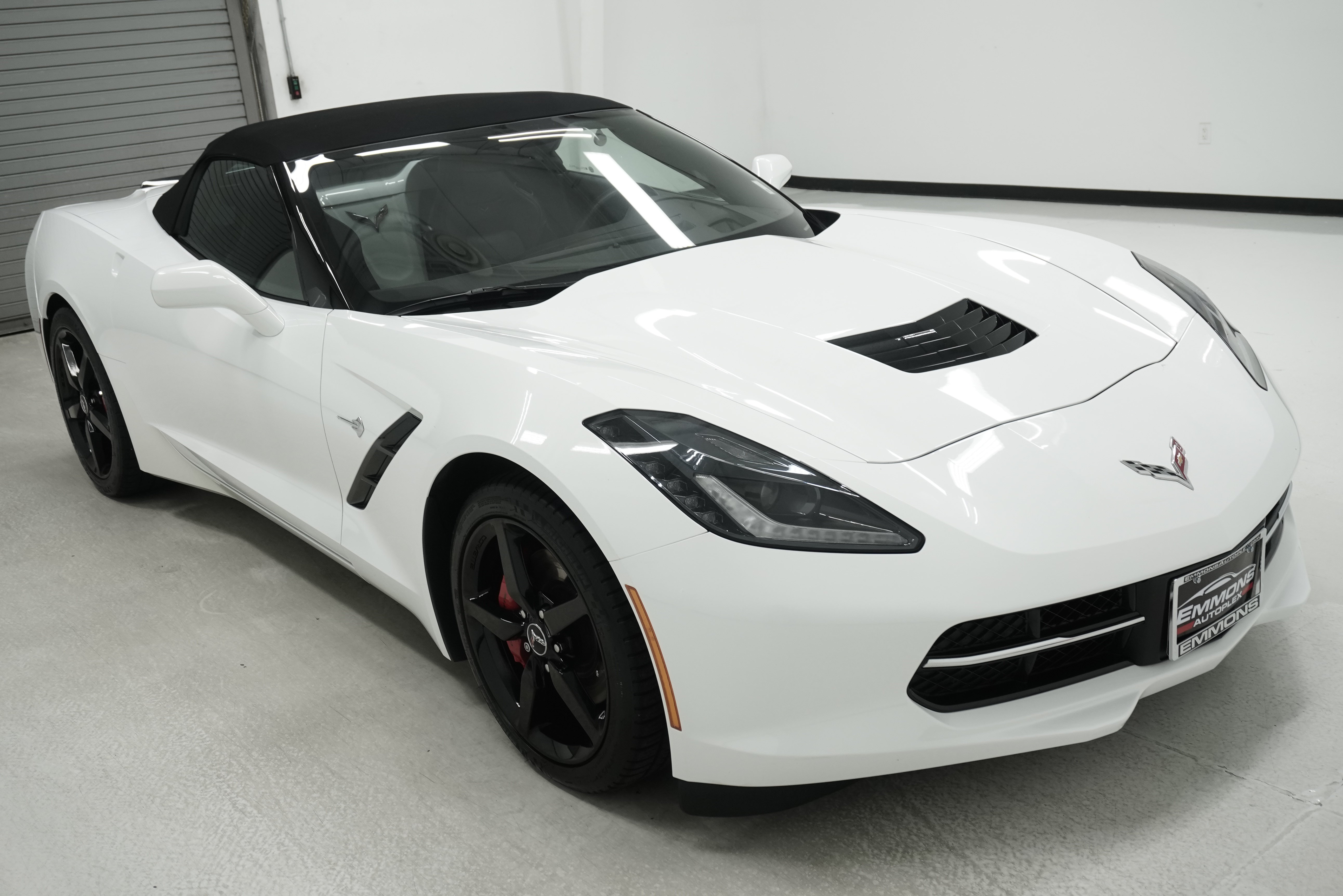 Used 2015 Chevrolet Corvette Stingray Convertible w/ 2LT Preferred Equipment Group RWD image 3