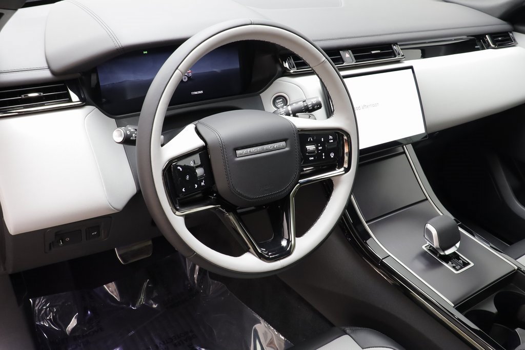 New 2026 Land Rover Range Rover Velar Dynamic SE image 7