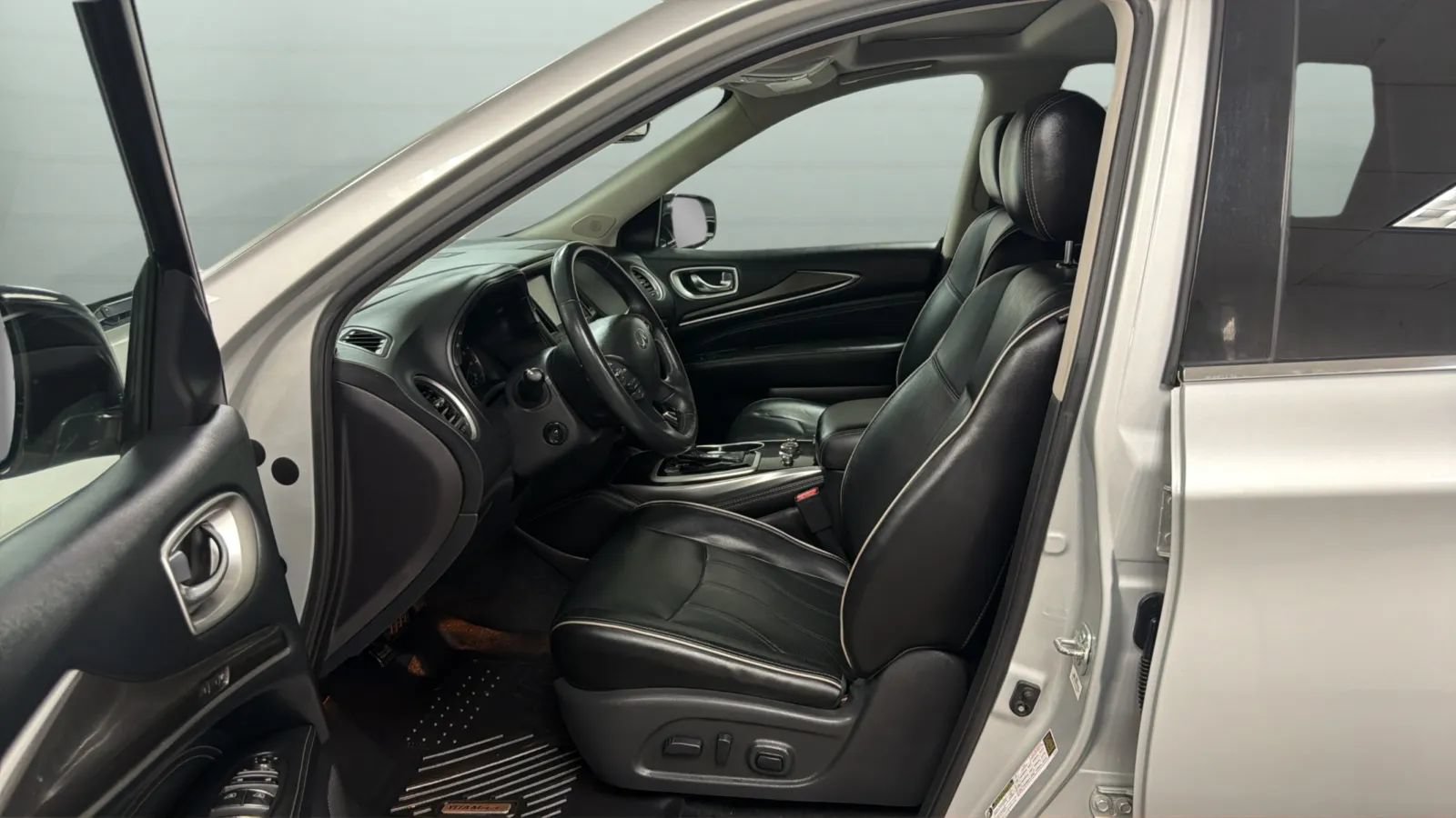 Used 2017 INFINITI QX60 FWD w/ Premium Plus Package image 21