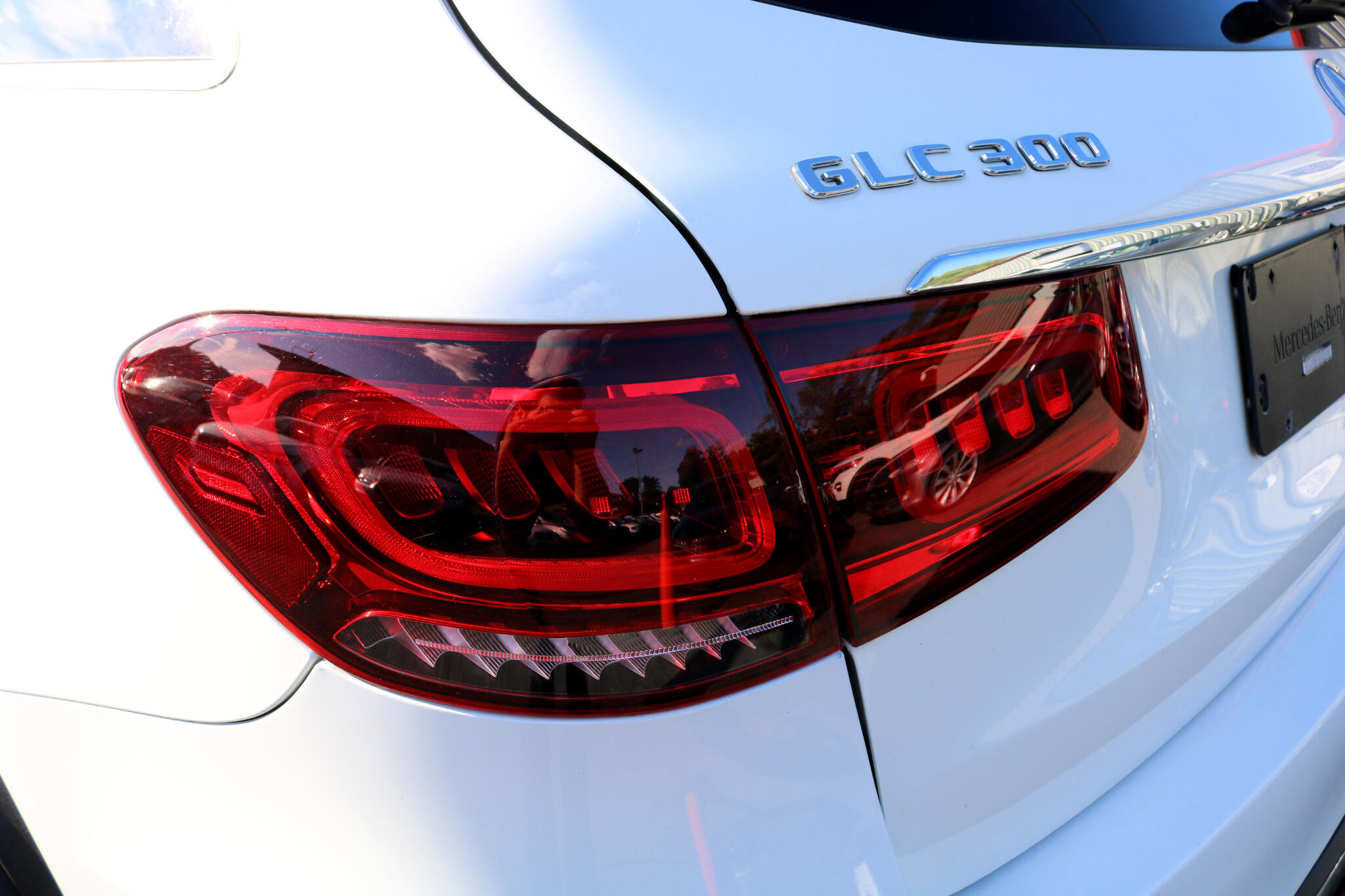 Used 2020 Mercedes-Benz GLC 300 4MATIC image 10