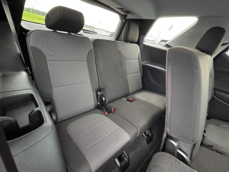 Used 2021 Chevrolet Traverse LT FWD image 12
