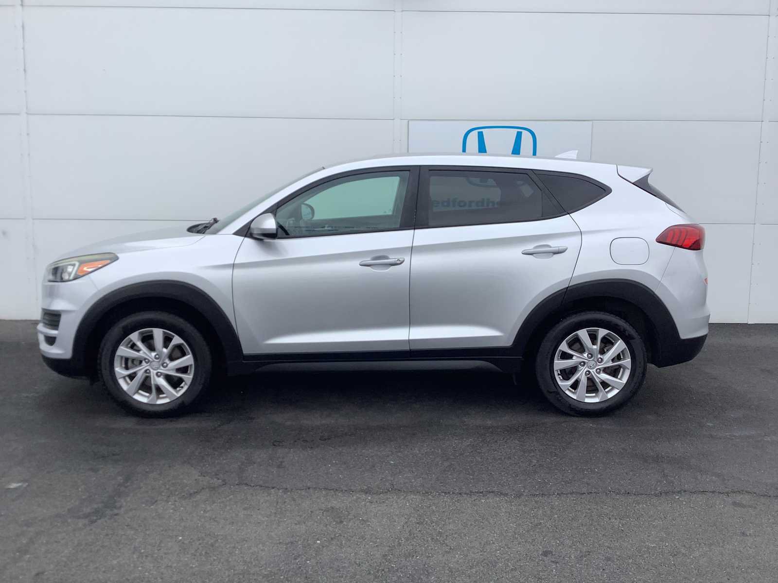 Used 2019 Hyundai Tucson SE FWD image 2