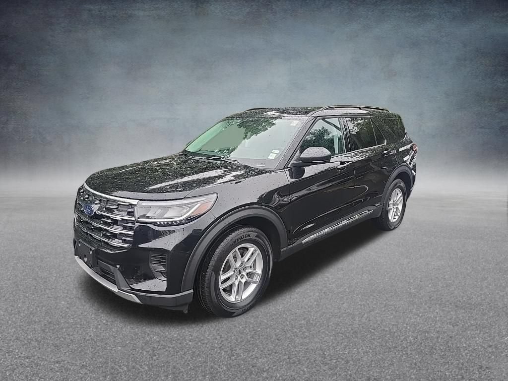 Used 2025 Ford Explorer Active AWD/4WD image 4