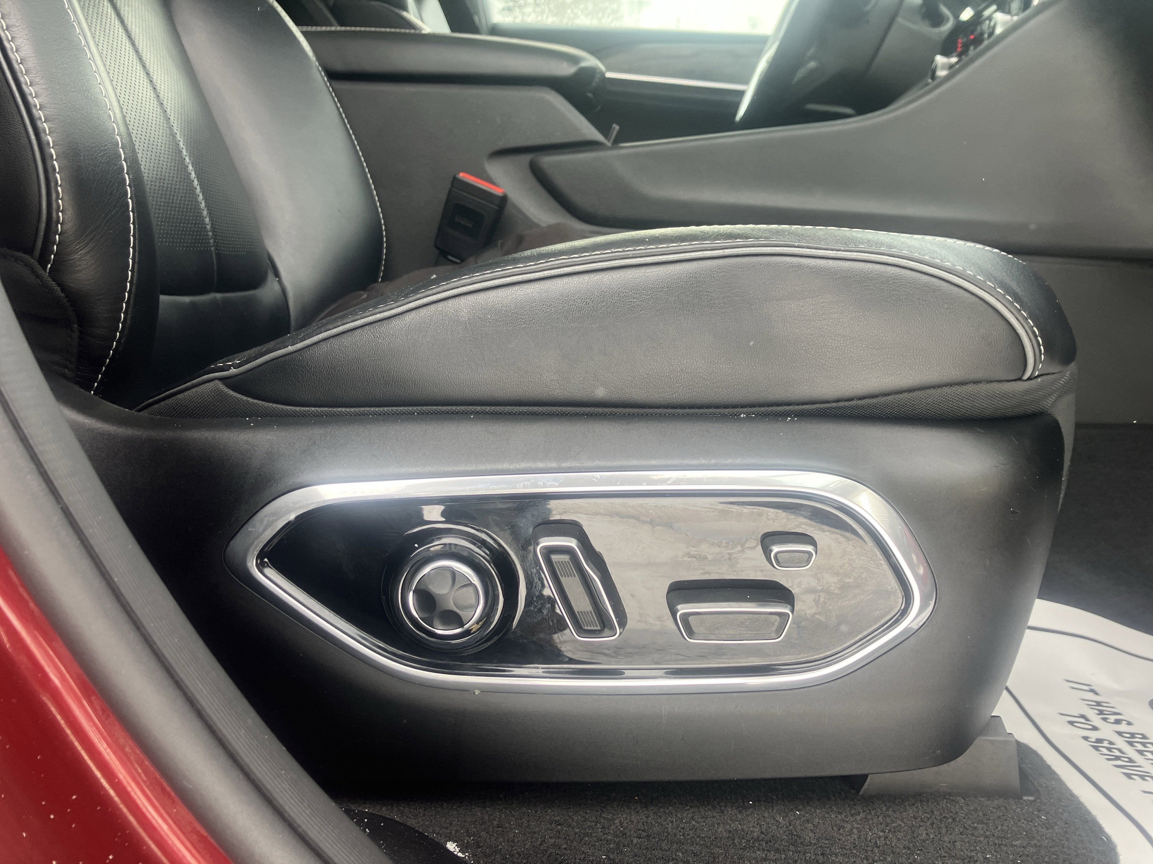 Used 2021 Jeep Grand Cherokee L Overland w/ Luxury Tech Group IV image 11