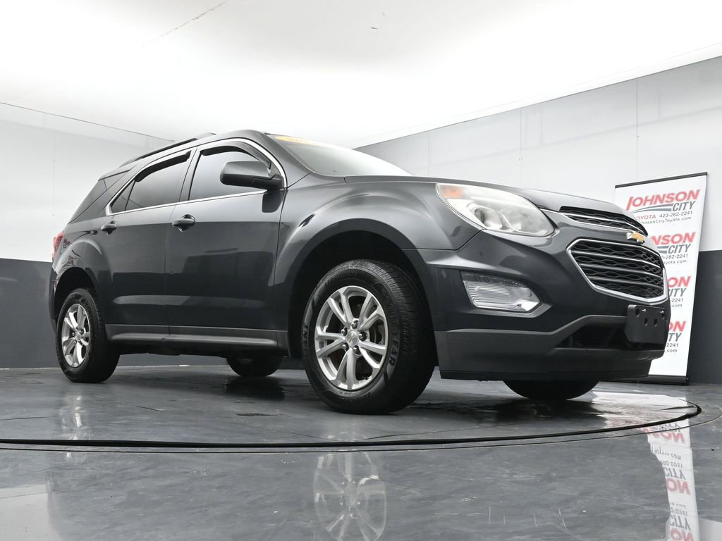 Used 2017 Chevrolet Equinox LT image 32