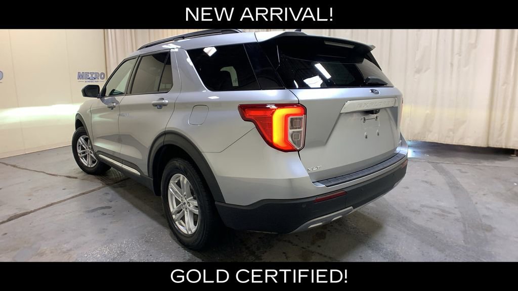 Used 2022 Ford Explorer XLT w/ Equipment Group 202A AWD/4WD image 5