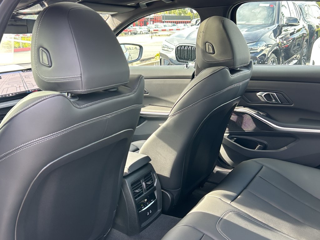 New 2026 BMW 330i Sedan w/ Convenience Package RWD image 31
