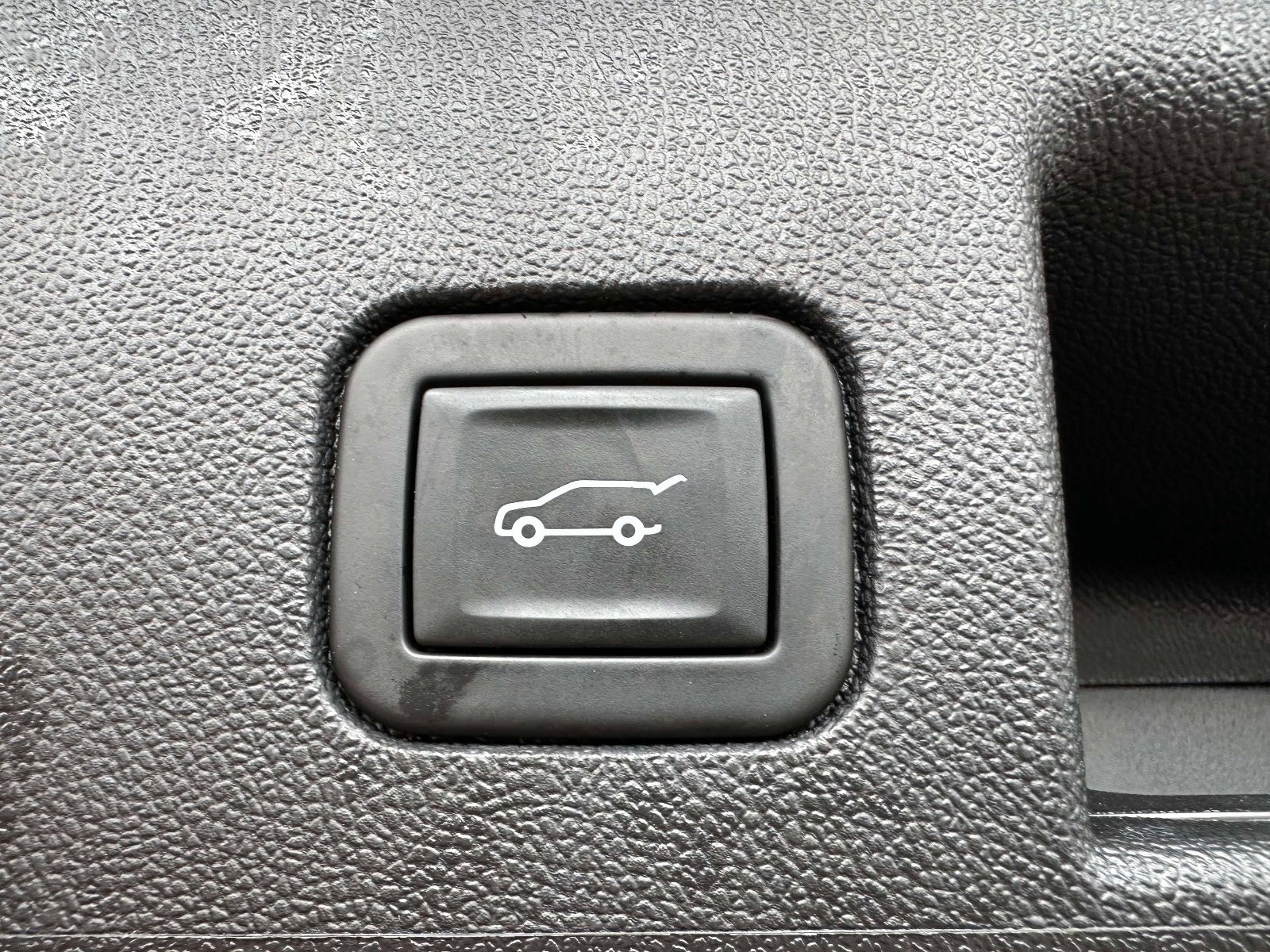 Used 2023 Chevrolet Equinox LT image 13