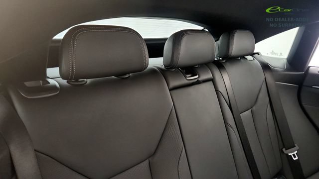 Used 2025 BMW 430i w/ Premium Package RWD image 37