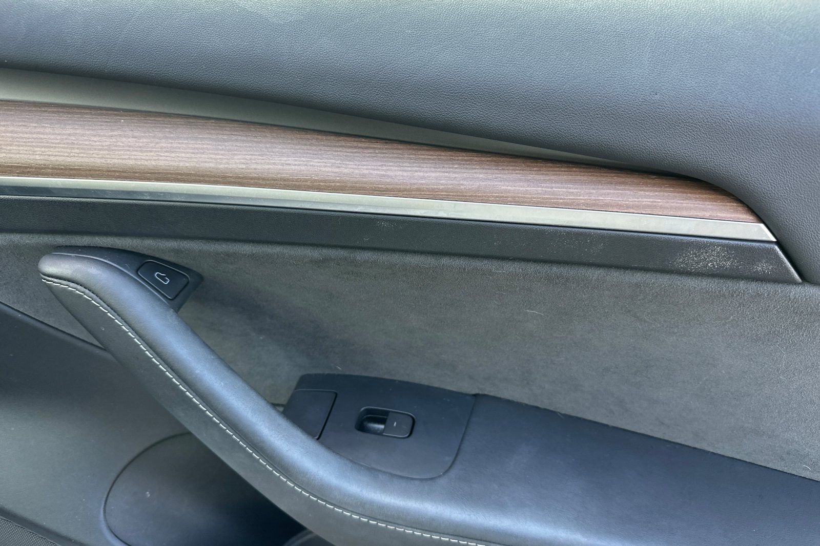 Used 2023 Tesla Model 3 Standard Range image 21