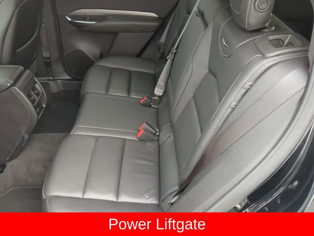 Used 2024 Cadillac XT4 Premium Luxury image 16