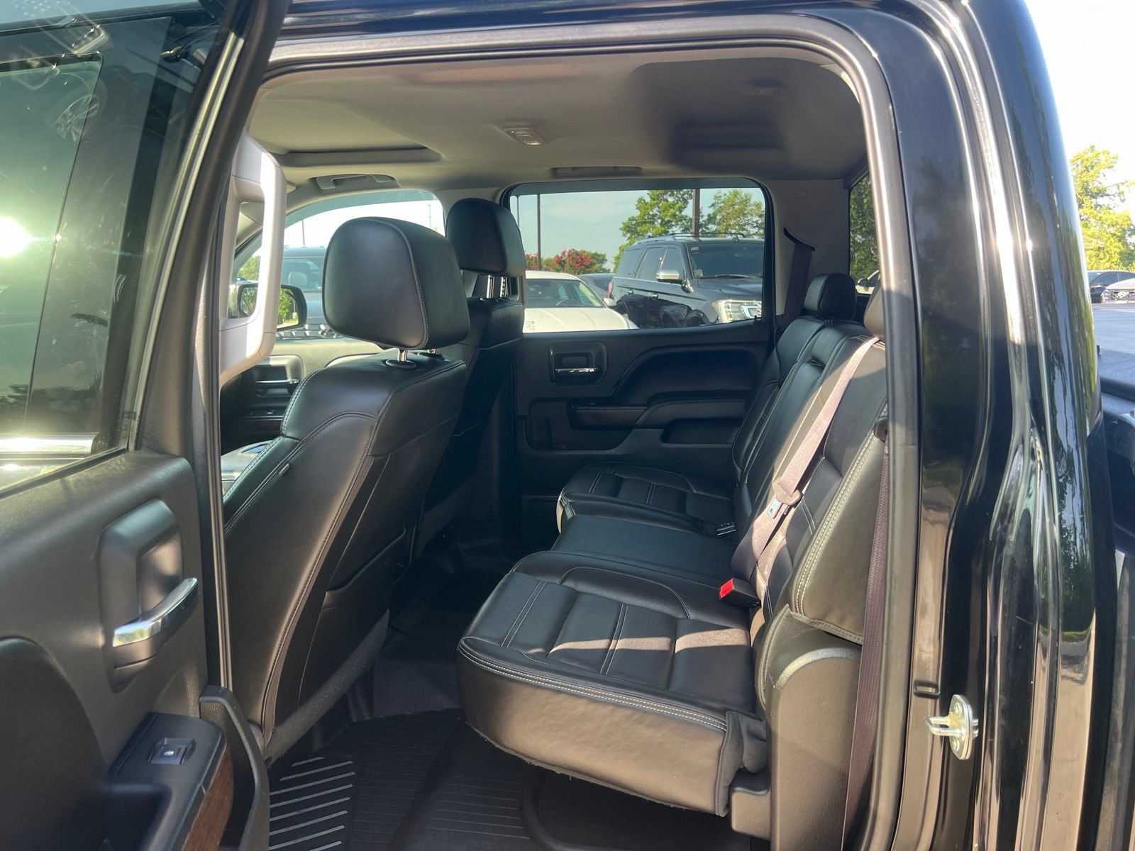 Used 2017 GMC Sierra 1500 Denali w/ Denali Ultimate Package AWD/4WD image 18