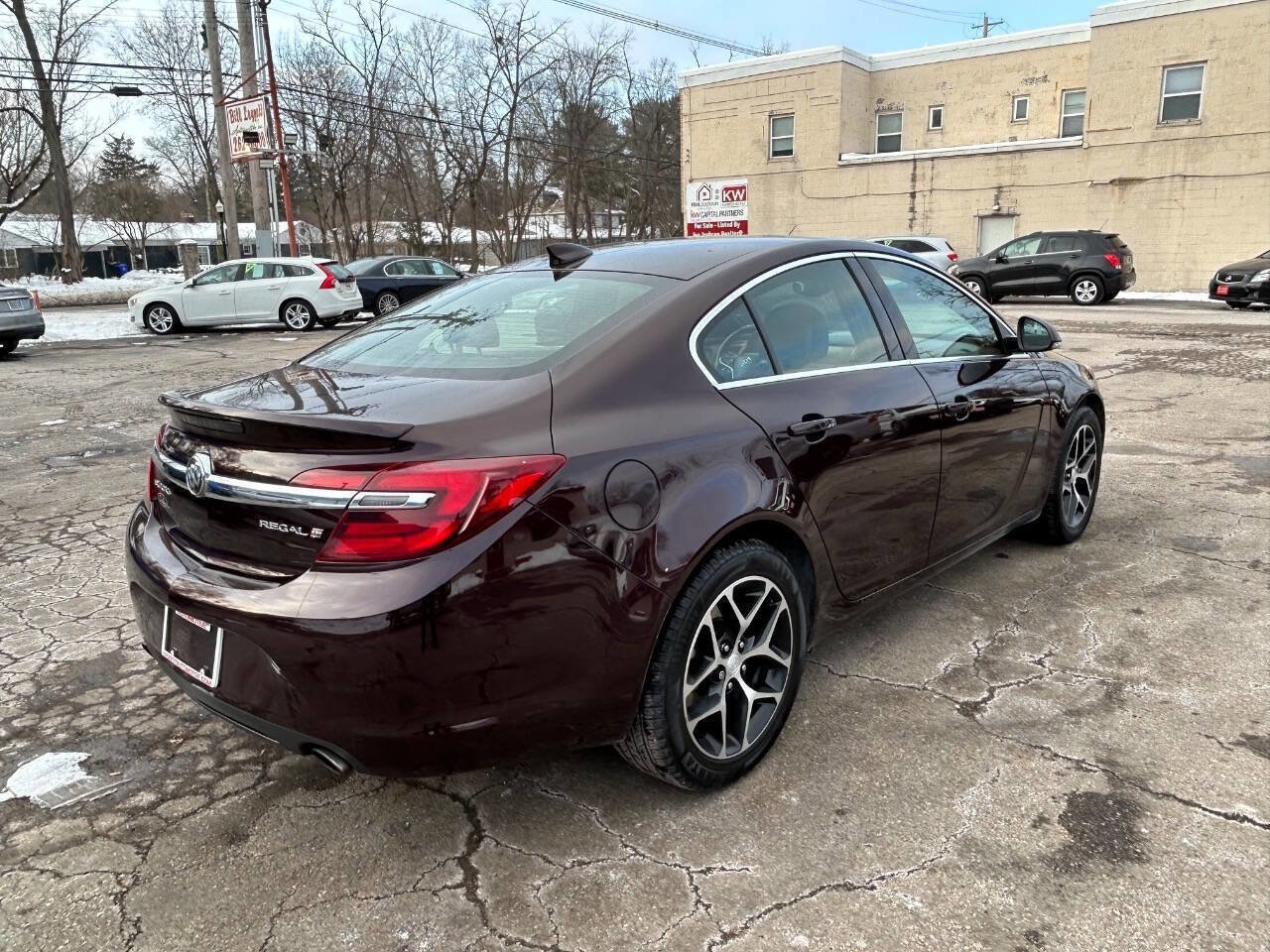Used 2017 Buick Regal Sport Touring image 10