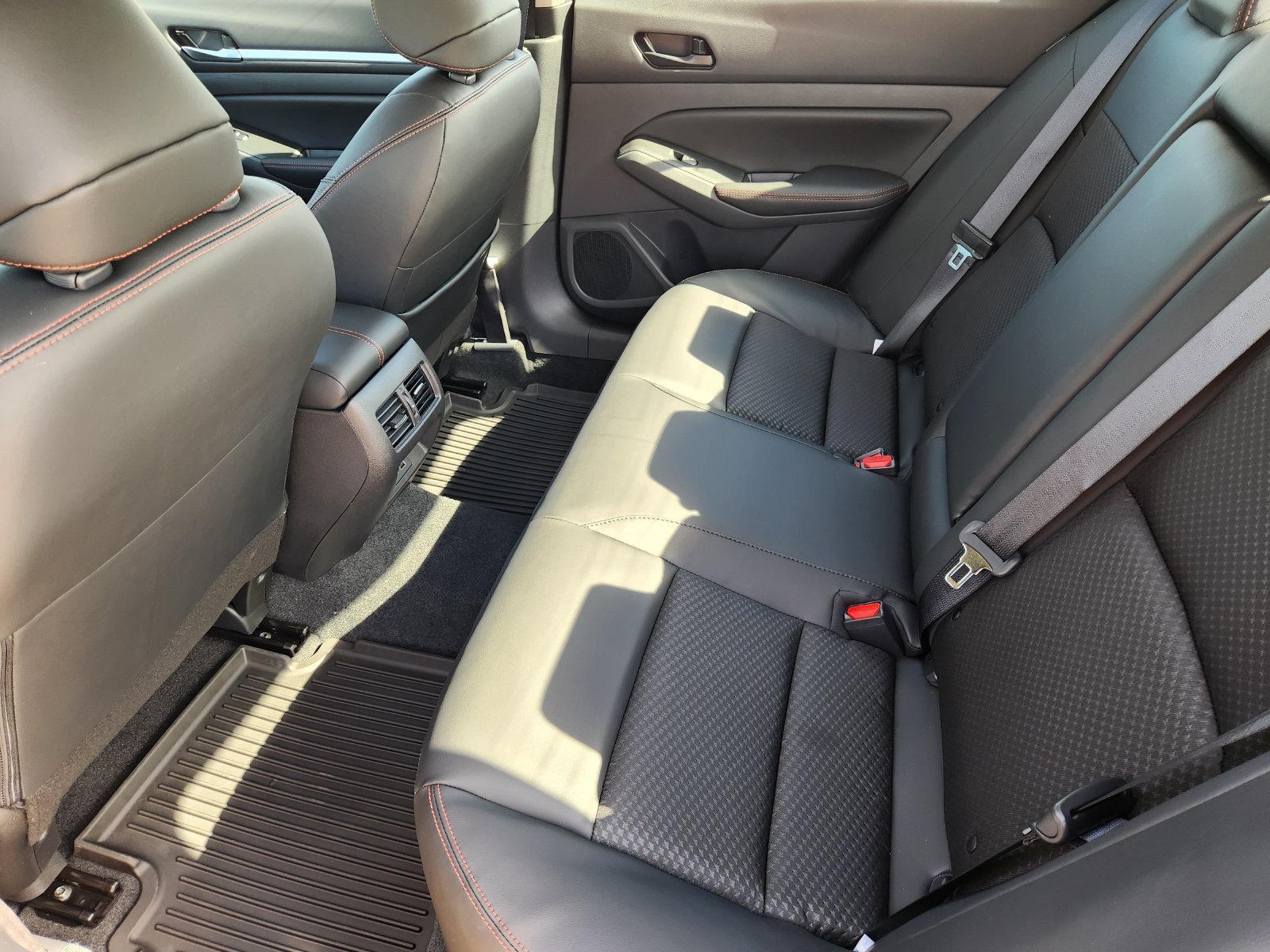 New 2026 Nissan Altima 2.5 SR FWD image 24