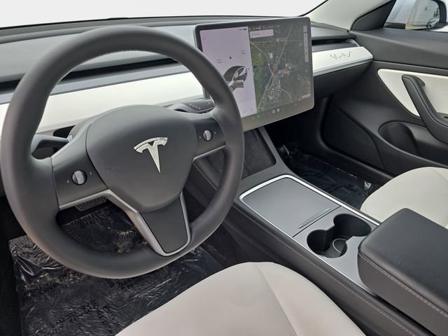 Used 2021 Tesla Model 3 Standard Range Plus image 19