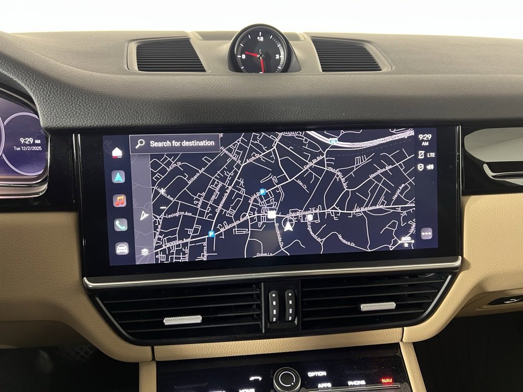 Certified 2022 Porsche Cayenne image 34