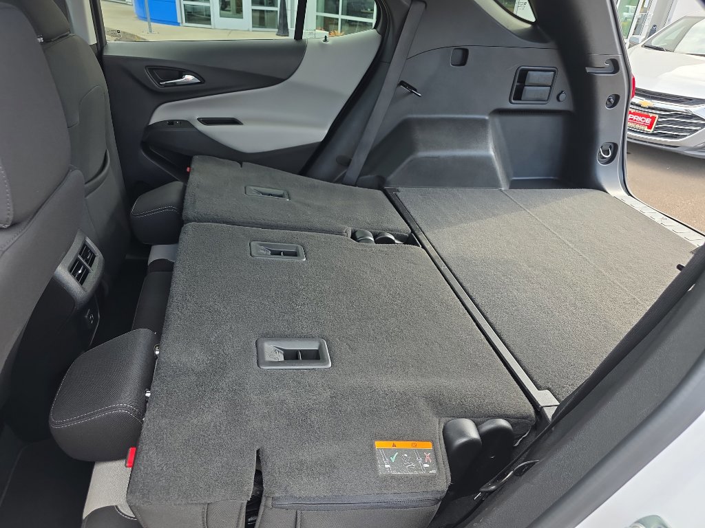 Used 2024 Chevrolet Equinox LT image 17