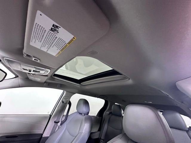 Used 2021 Toyota Sienna XLE image 25