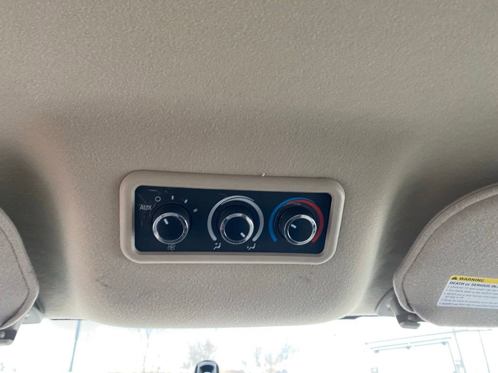 Used 2015 Chevrolet Express 2500 LT w/ LT Preferred Equipment Group image 16