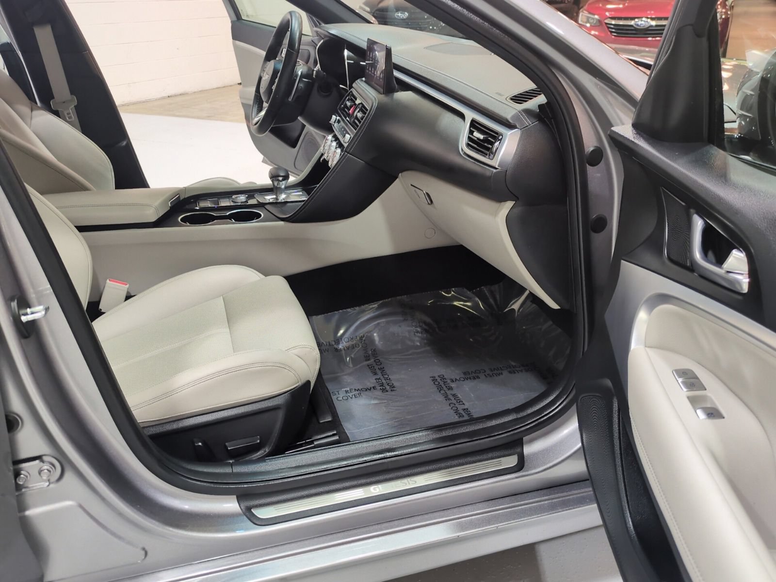 Certified 2023 Genesis G70 2.0T AWD/4WD image 9
