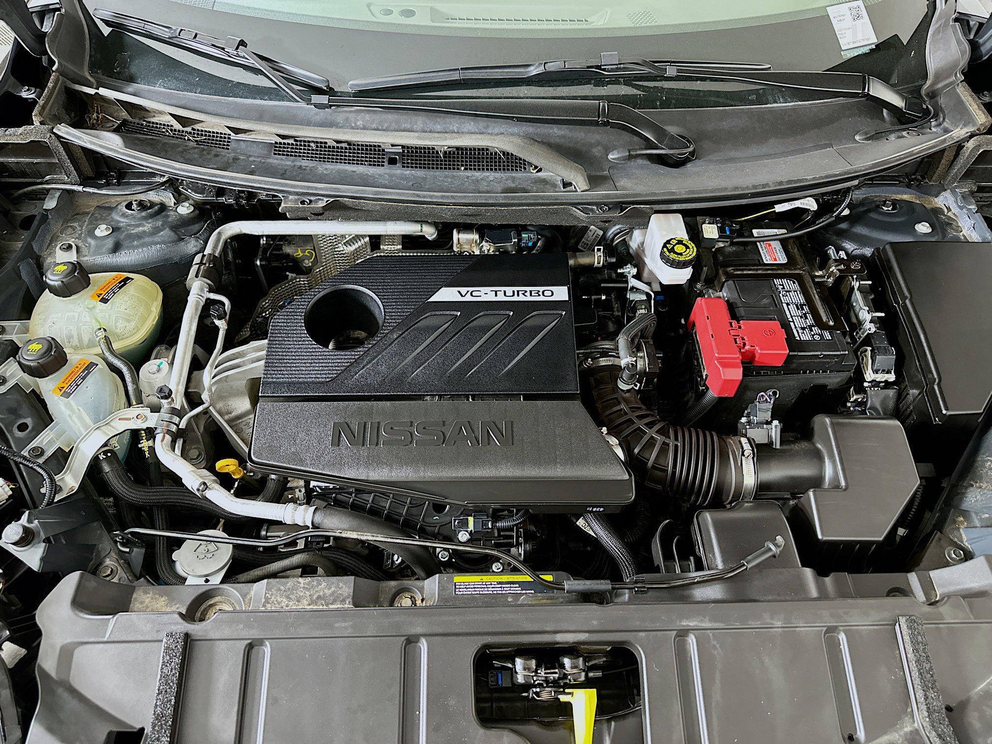 Used 2025 Nissan Rogue SV image 32