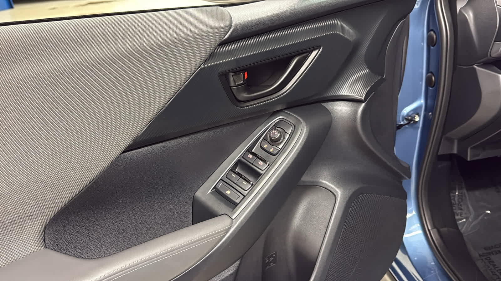 Used 2024 Subaru Crosstrek 2.0i Premium AWD/4WD image 14