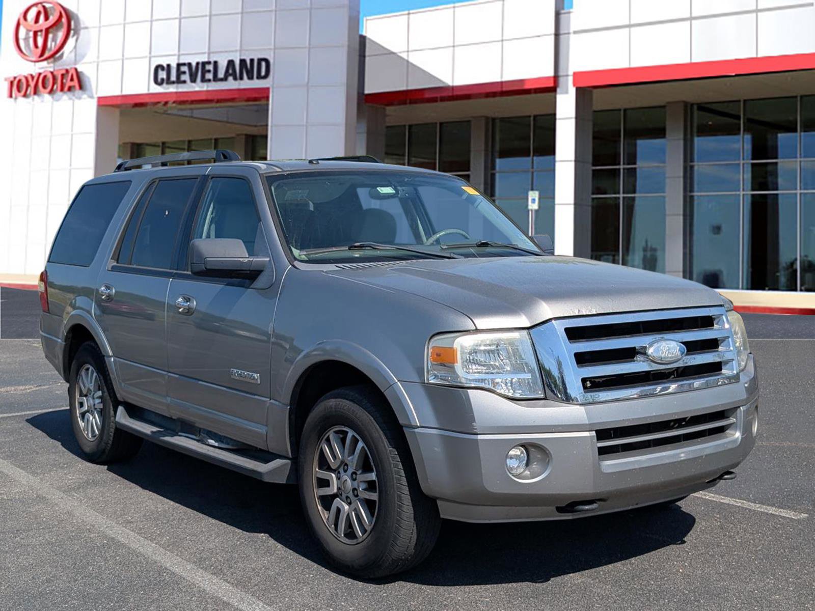 Used 2008 Ford Expedition XLT AWD/4WD image 2
