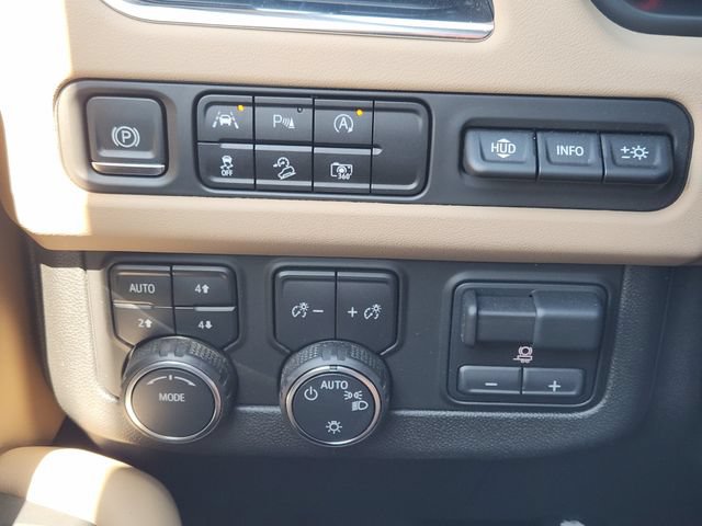Used 2023 Chevrolet Suburban Premier w/ Premium Package AWD/4WD image 23