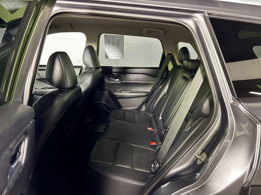 Used 2024 Nissan Rogue SL AWD/4WD image 20