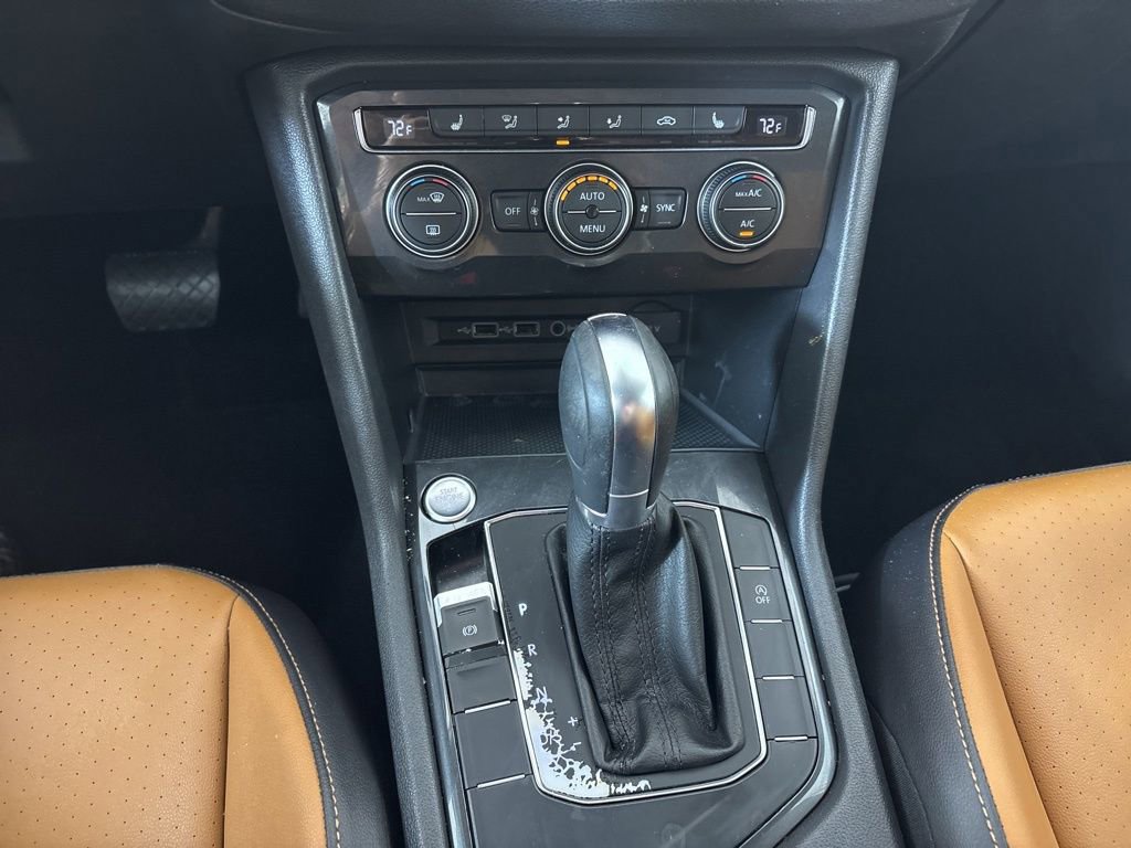 Used 2018 Volkswagen Tiguan SE image 29