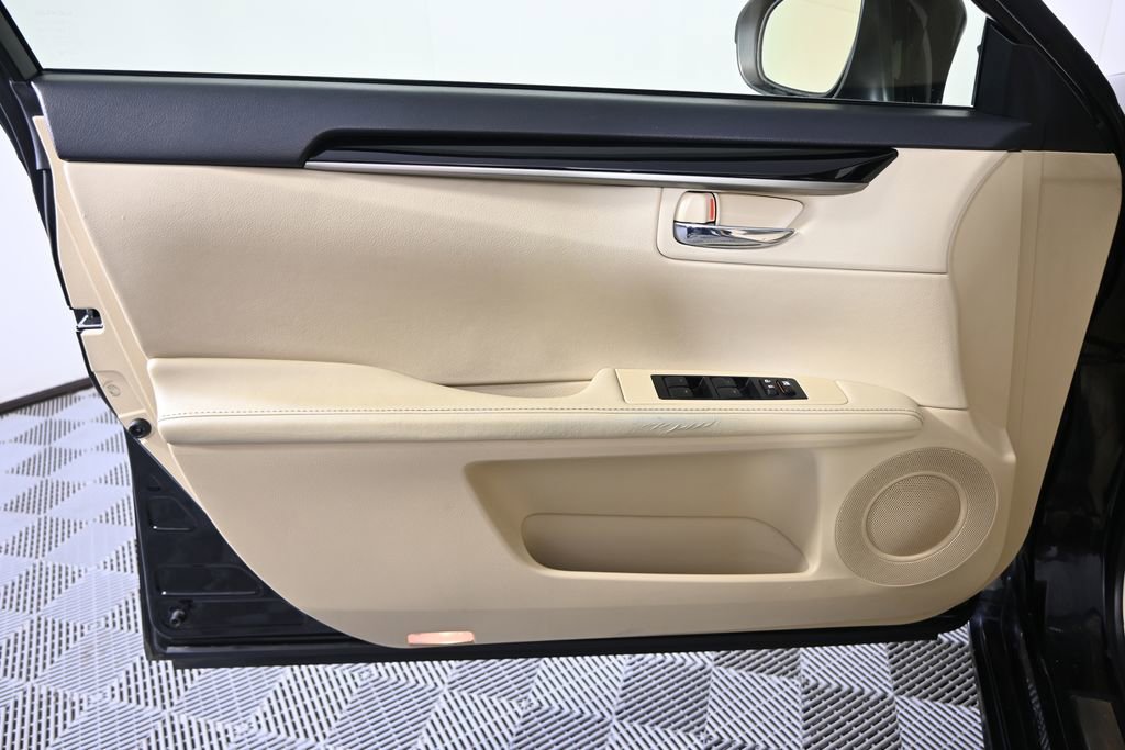 Used 2015 Lexus ES 350 FWD image 18