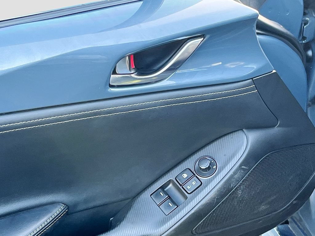 Used 2022 MAZDA MX-5 Miata RF Grand Touring RWD image 18