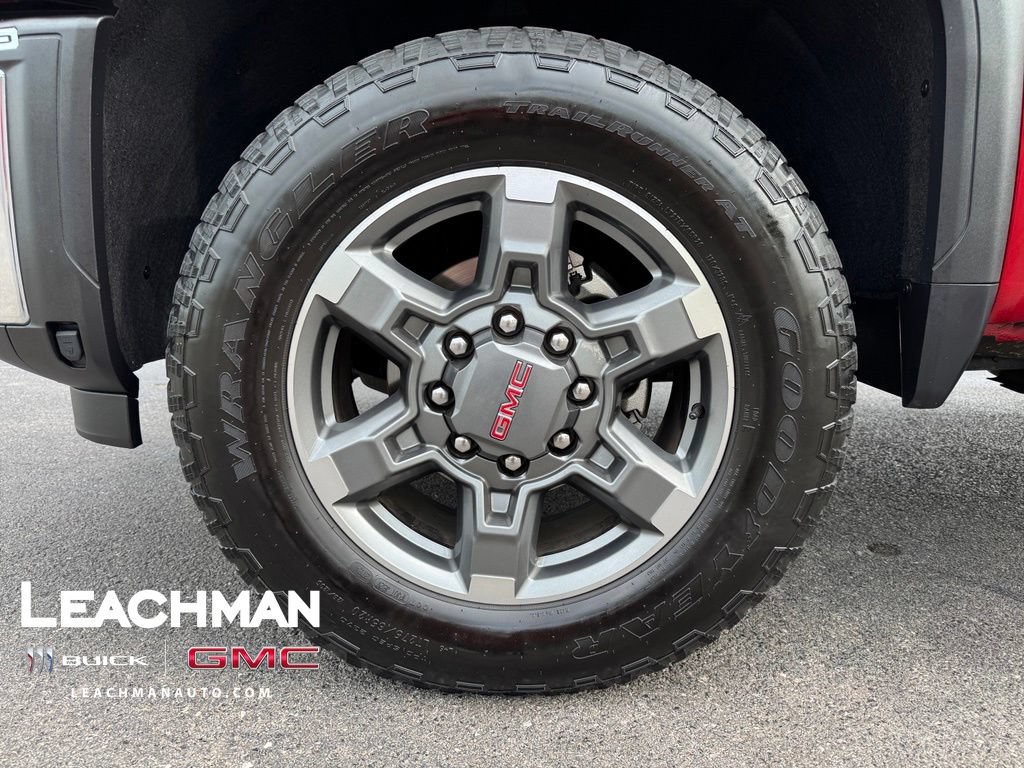 Certified 2025 GMC Sierra 2500 SLT w/ SLT Premium Package AWD/4WD image 9
