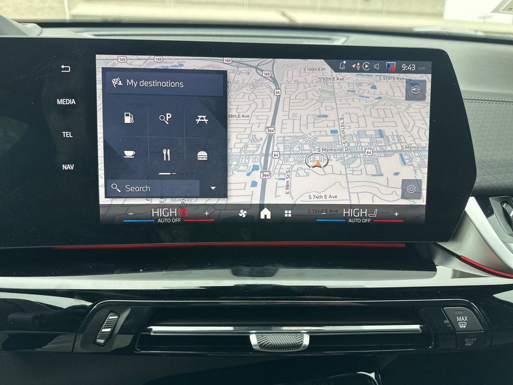 Used 2025 BMW X2 xDrive28i w/ Premium Package image 12