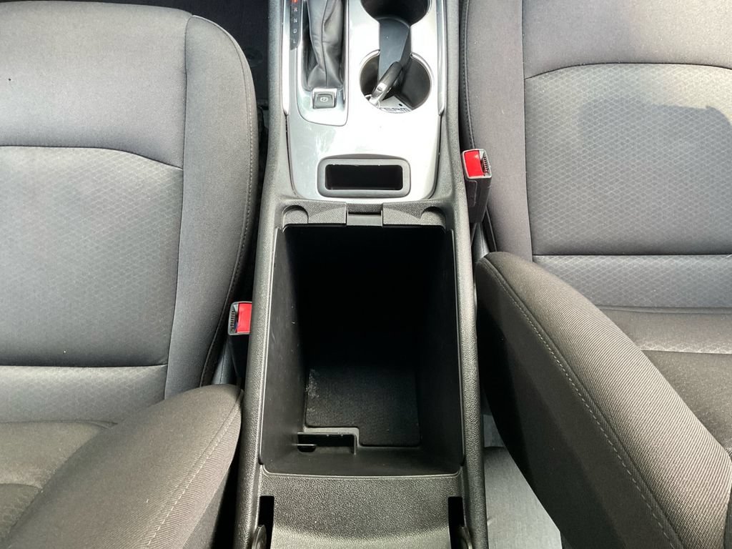 Used 2024 Chevrolet Malibu LT FWD image 11