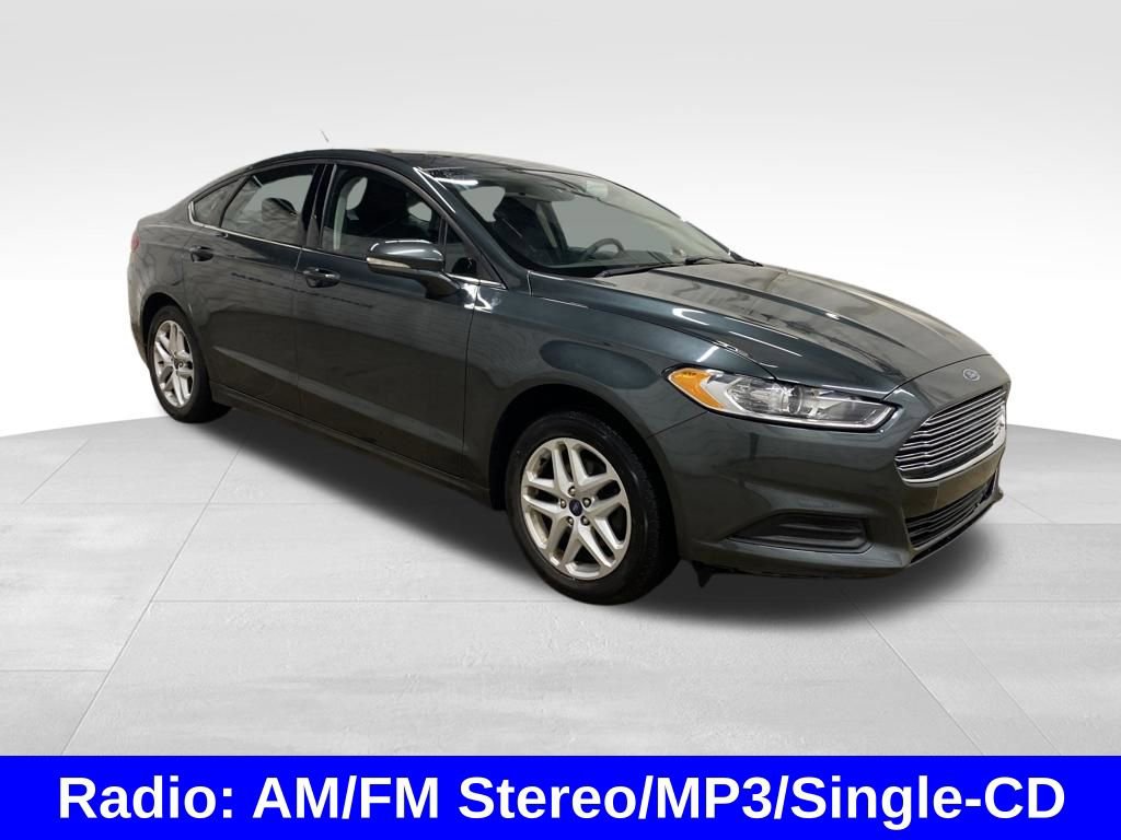 Used 2015 Ford Fusion SE image 5