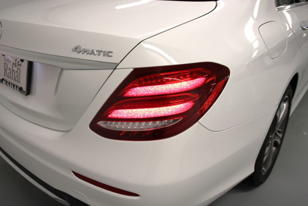 Used 2020 Mercedes-Benz E 350 4MATIC Sedan image 9