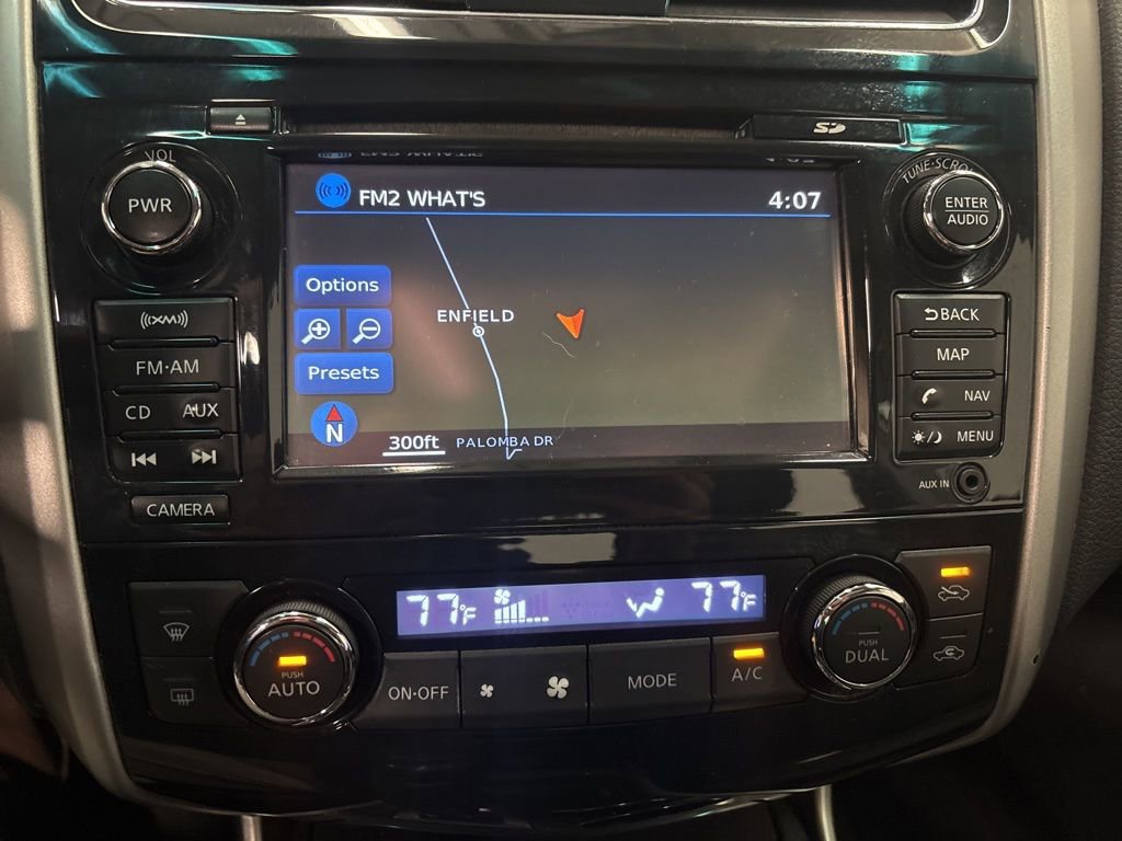 Used 2013 Nissan Altima 2.5 SL w/ Technology Pkg image 23