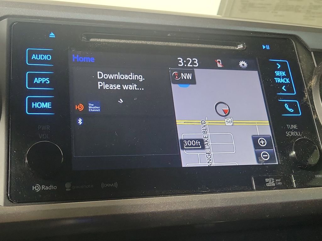 Used 2018 Toyota Tacoma SR5 RWD image 18