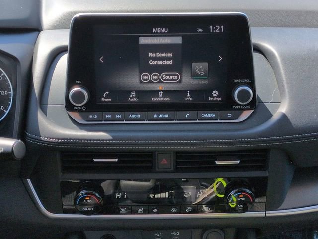 Used 2025 Nissan Rogue SV AWD/4WD image 22