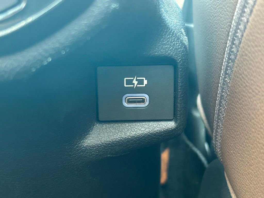 Used 2024 Toyota Grand Highlander AWD Hybrid image 26