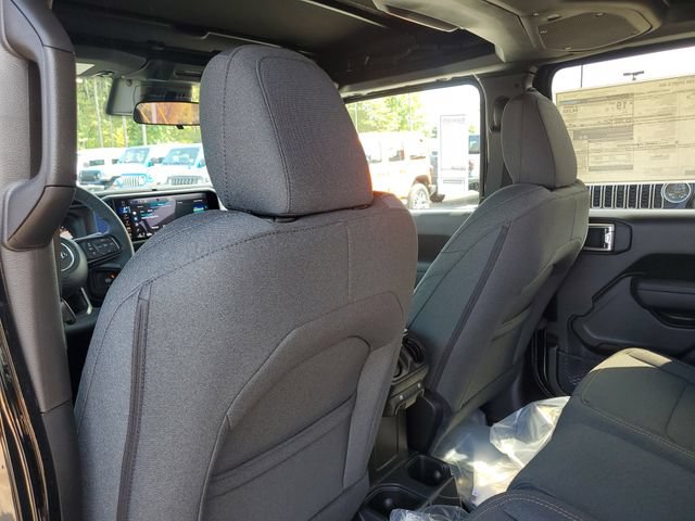 New 2025 Jeep Gladiator Sport AWD/4WD image 11