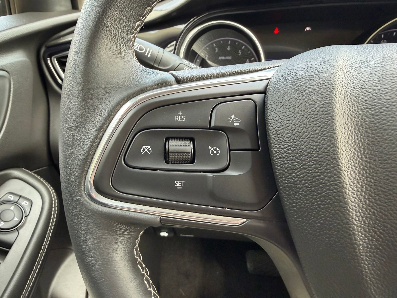 Used 2023 Buick Encore GX Preferred w/ Cold Weather Comfort Package image 14