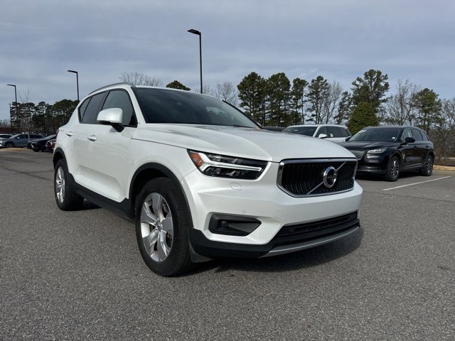 Used 2021 Volvo XC40 T5 Momentum w/ Premium Package video 2